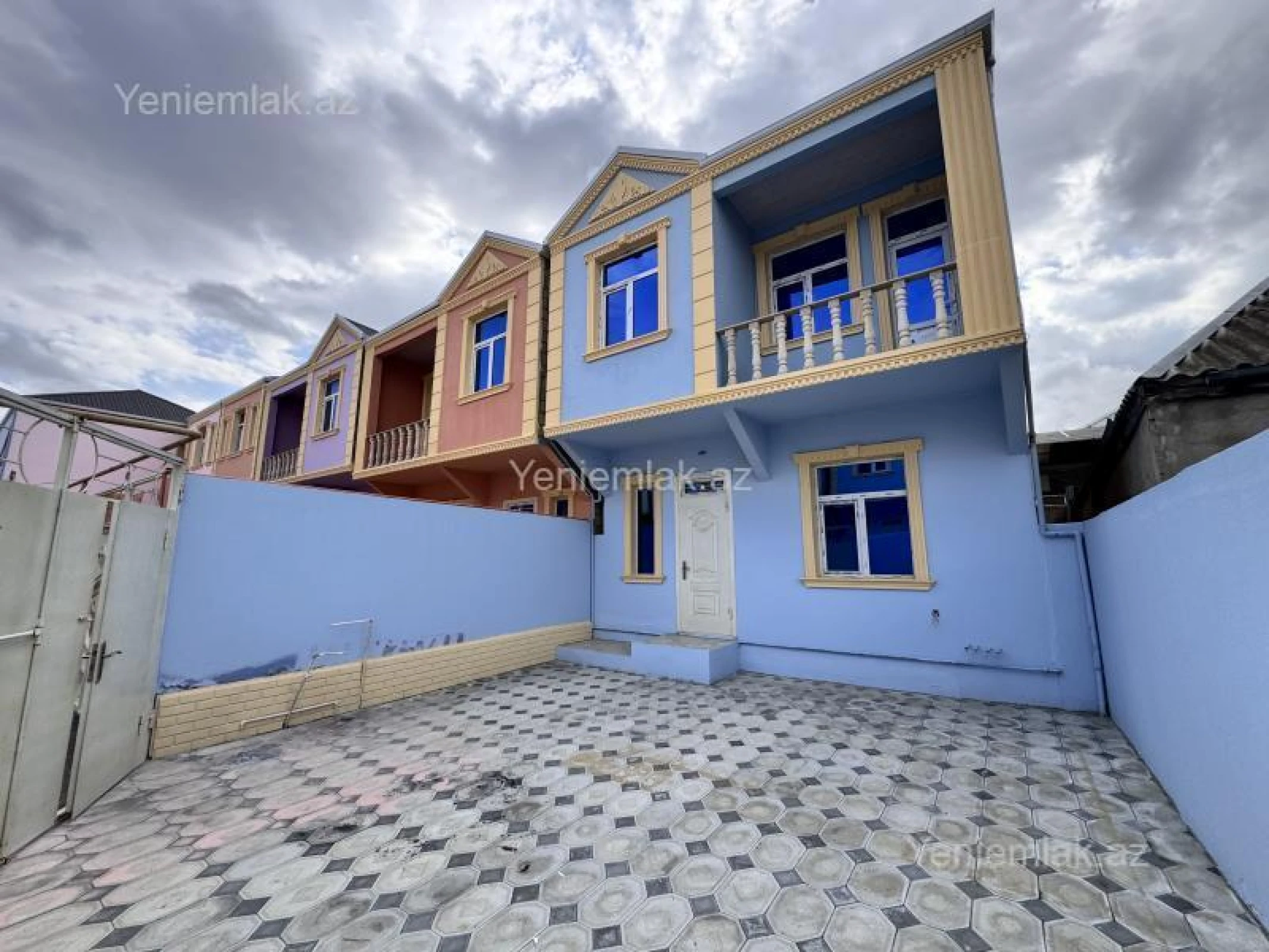 Satılır 4 otaqlı həyət evi 120 m²