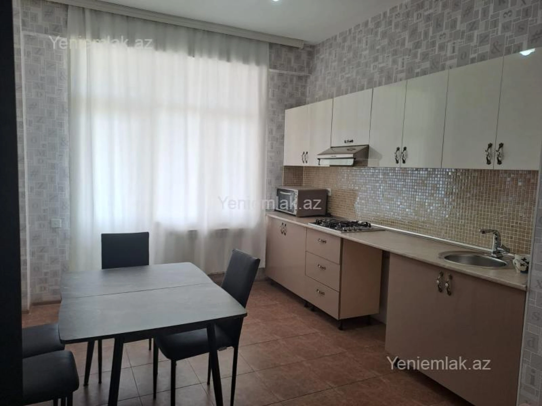 Satılır 3 otaqlı yeni tikili 140 m²