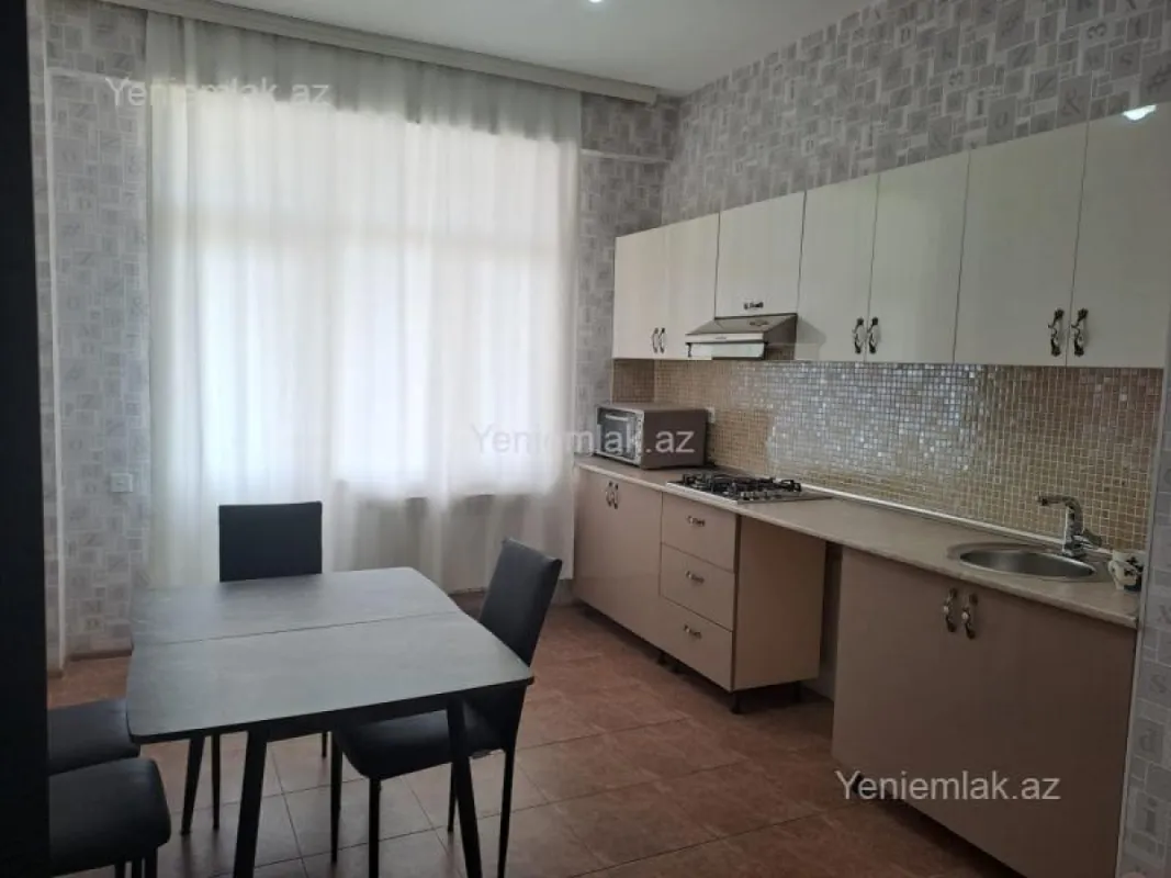 Satılır 3 otaqlı yeni tikili 140 m²