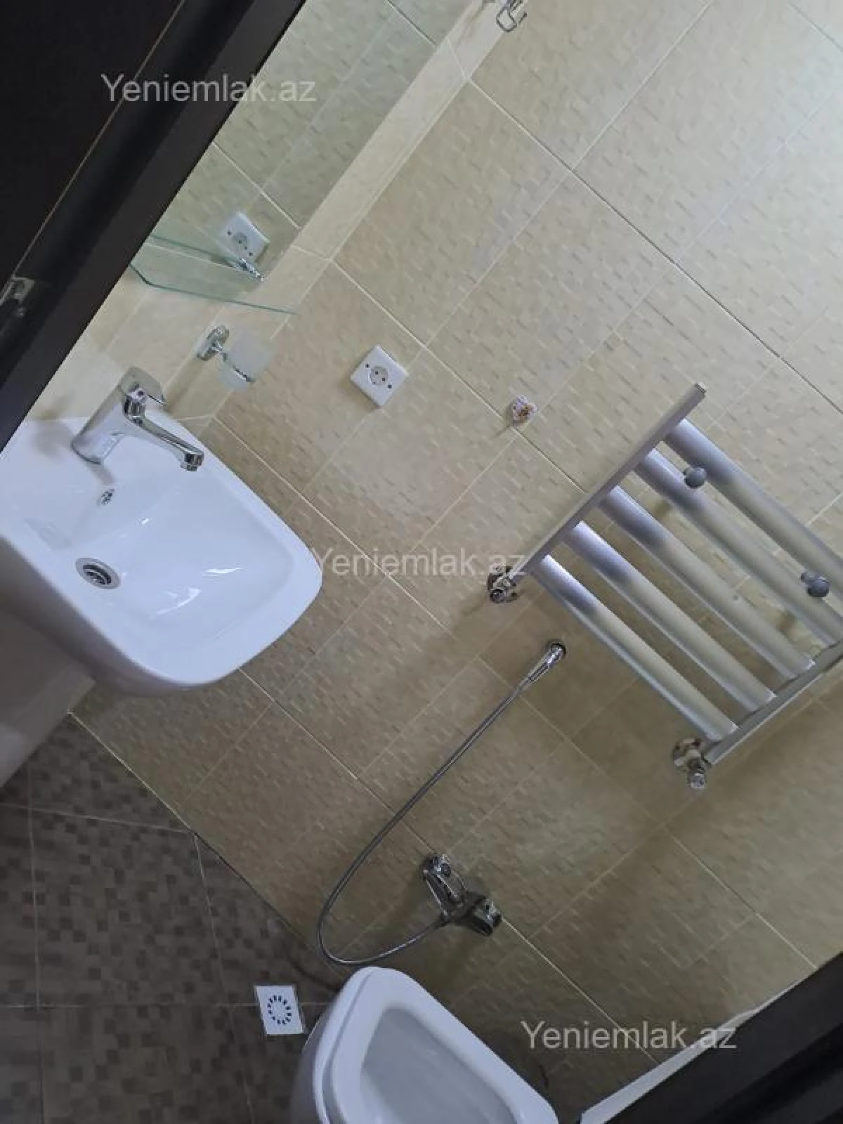 Satılır 3 otaqlı yeni tikili 140 m²