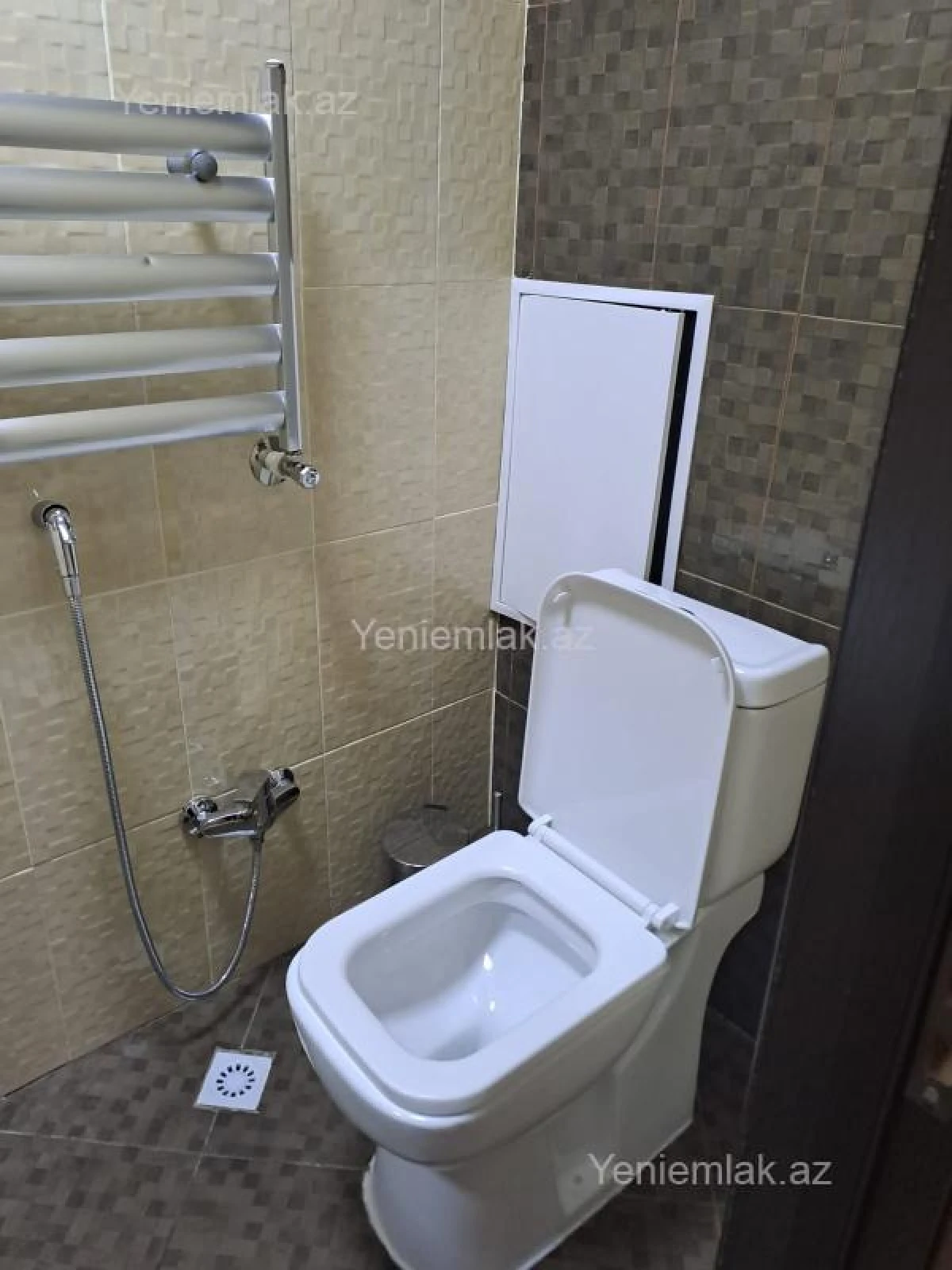 Satılır 3 otaqlı yeni tikili 140 m²