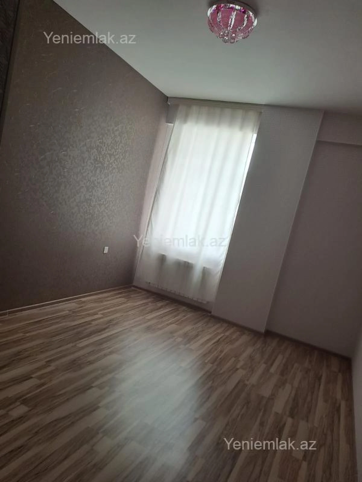 Satılır 3 otaqlı yeni tikili 140 m²