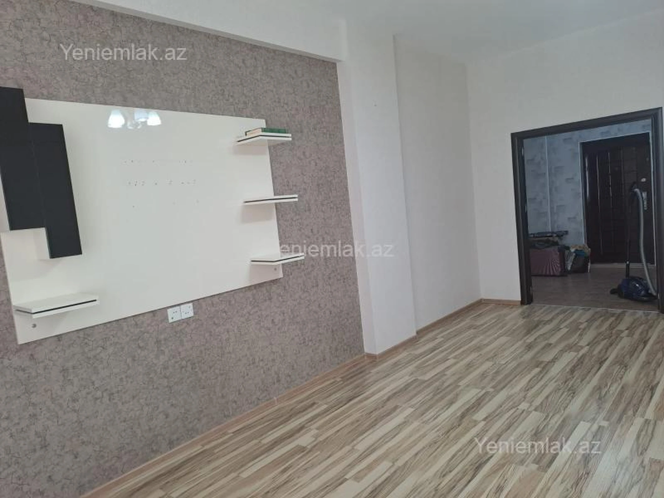 Satılır 3 otaqlı yeni tikili 140 m²