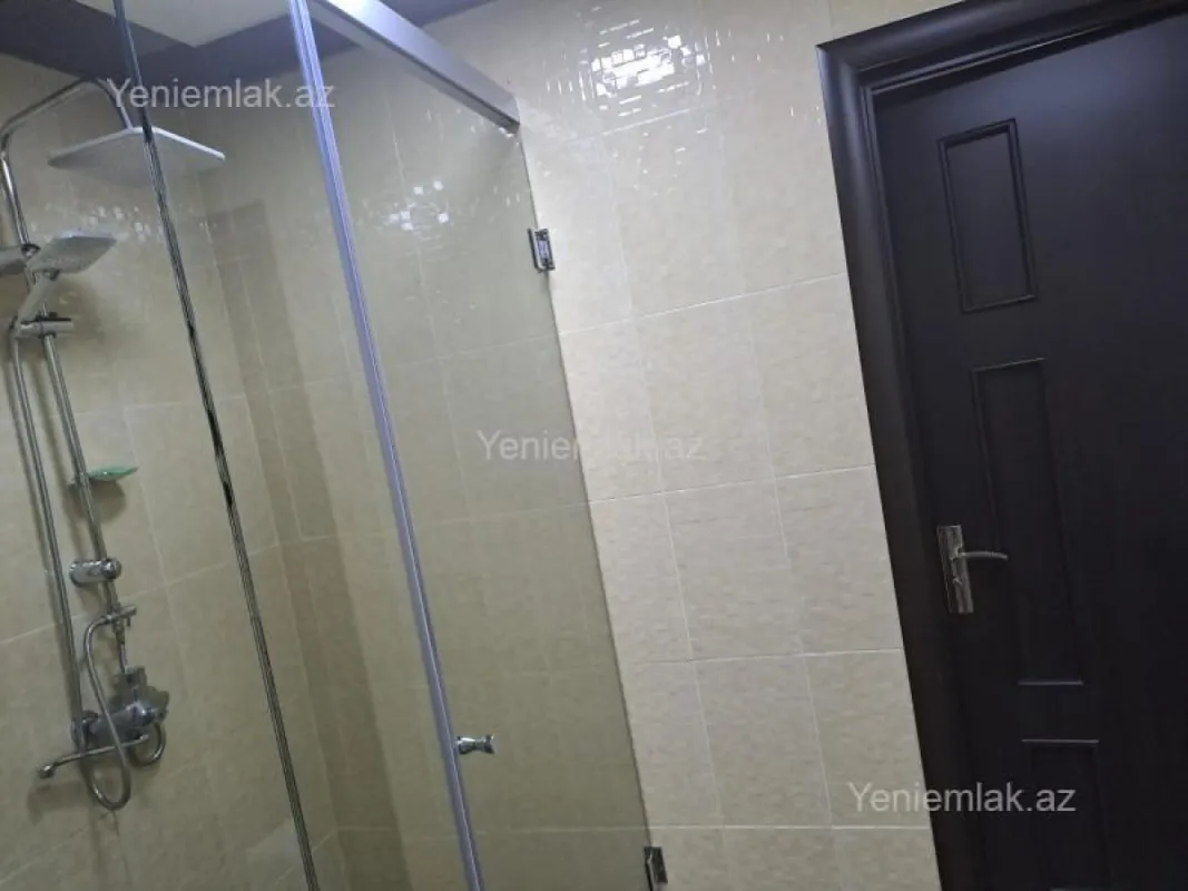 Satılır 3 otaqlı yeni tikili 140 m²
