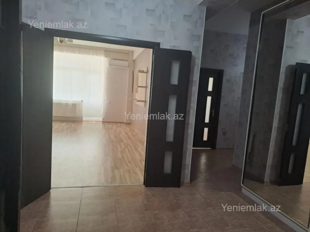 Satılır 3 otaqlı yeni tikili 140 m²