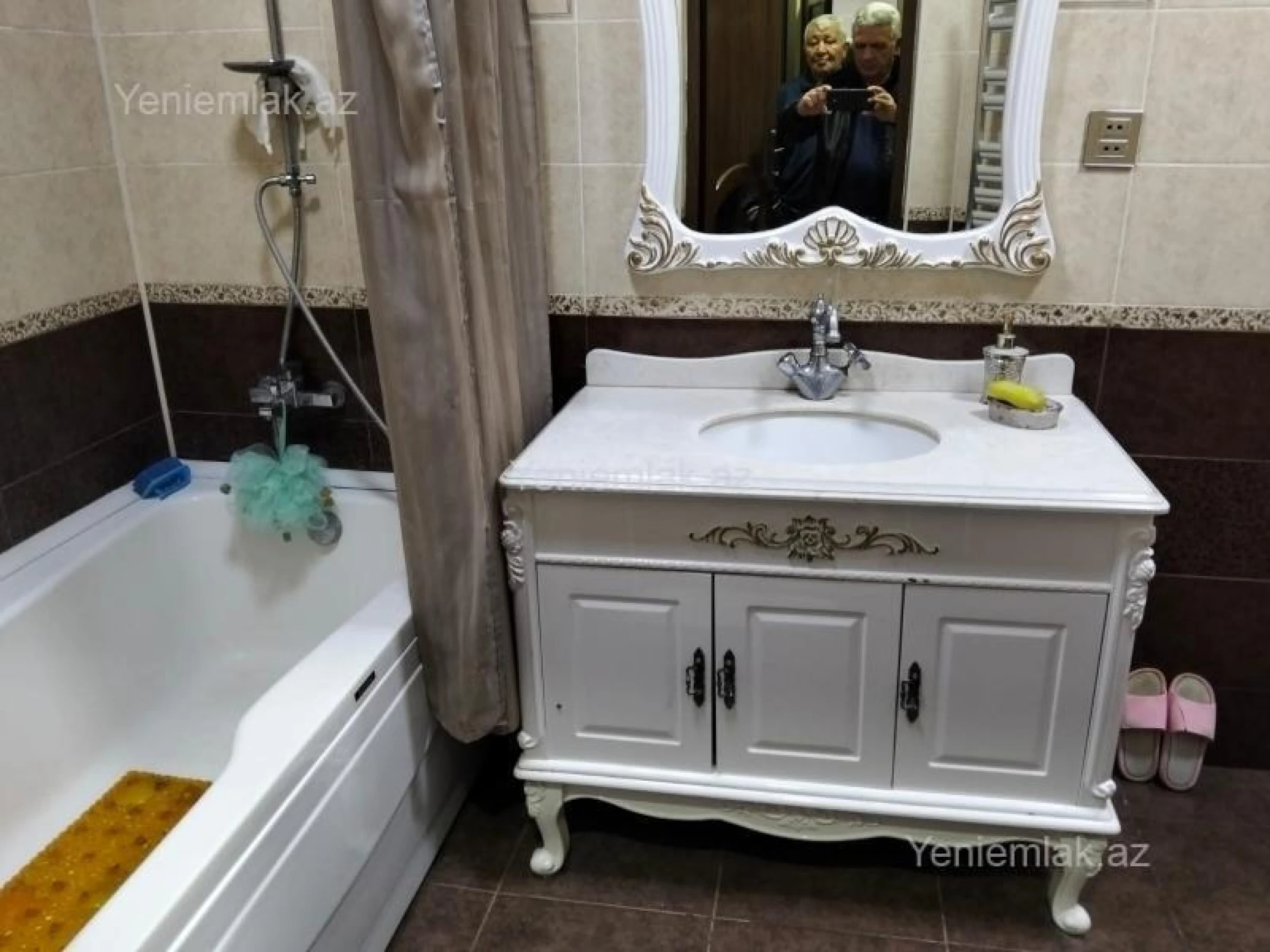 Satılır 2 otaqlı yeni tikili 85 m²