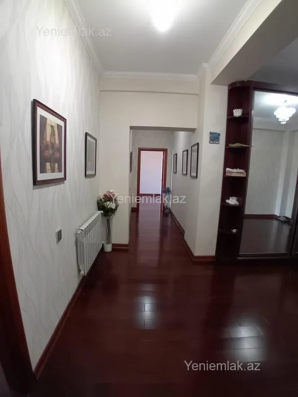 Satılır 3 otaqlı yeni tikili 118 m²