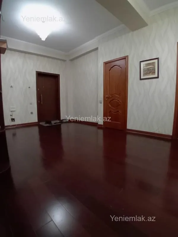 Satılır 3 otaqlı yeni tikili 118 m²