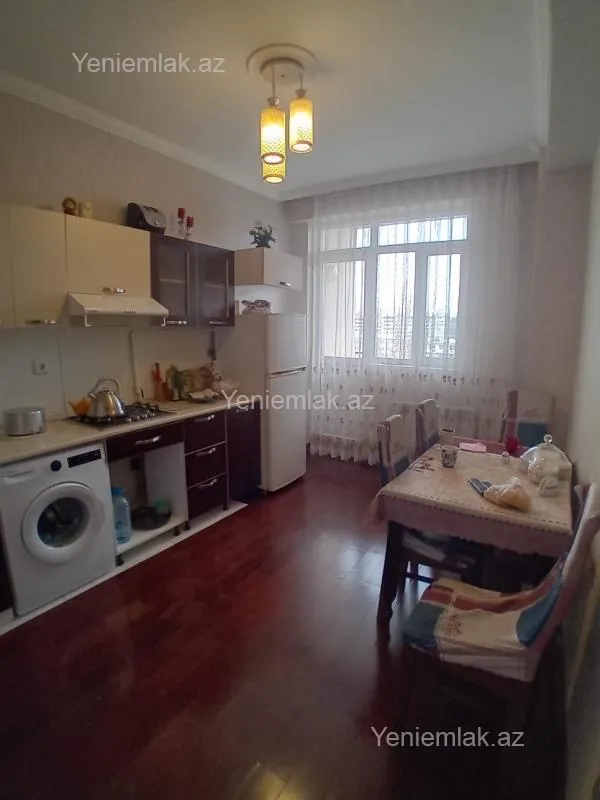 Satılır 3 otaqlı yeni tikili 118 m²