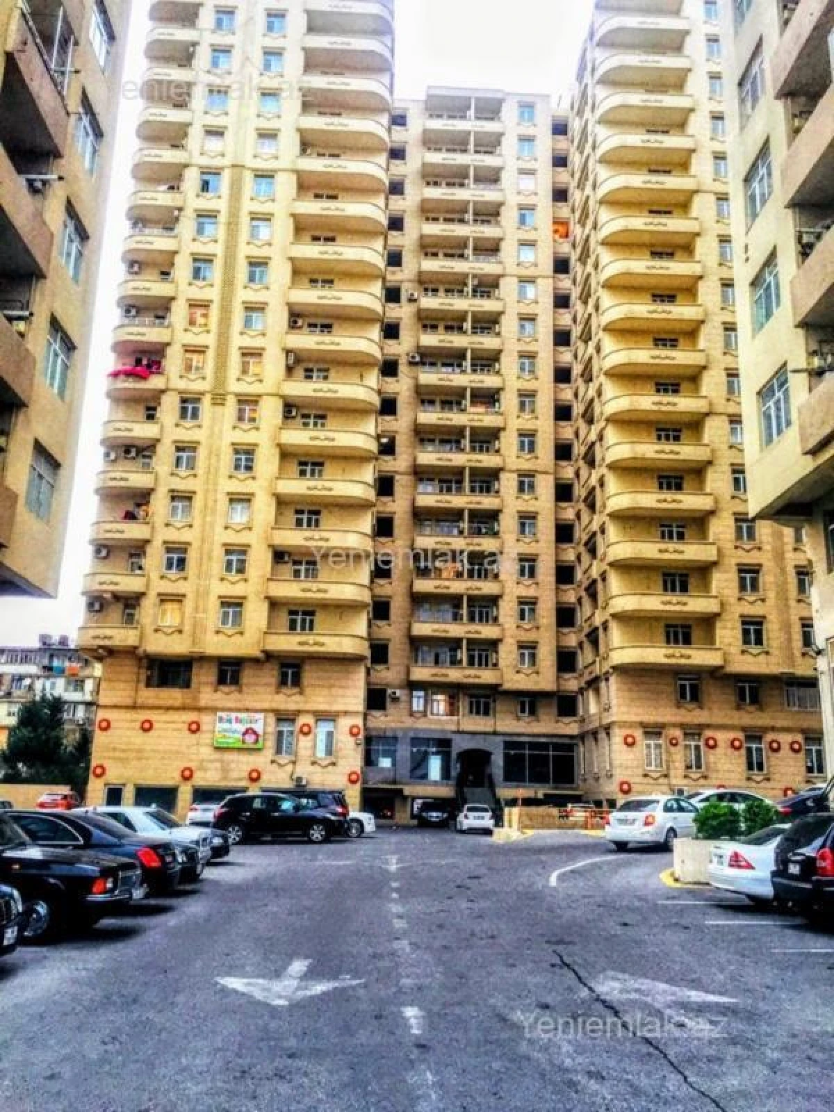 Satılır 3 otaqlı yeni tikili 118 m²