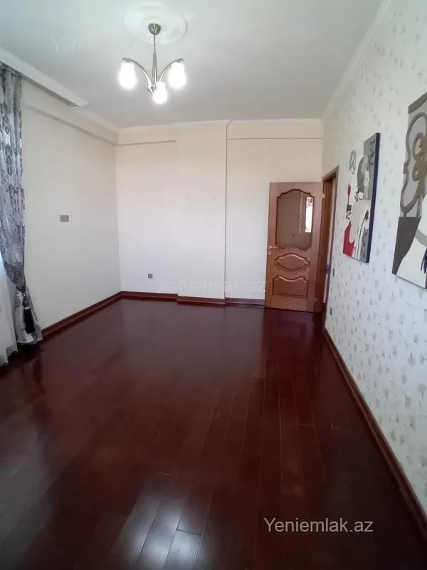 Satılır 3 otaqlı yeni tikili 118 m²