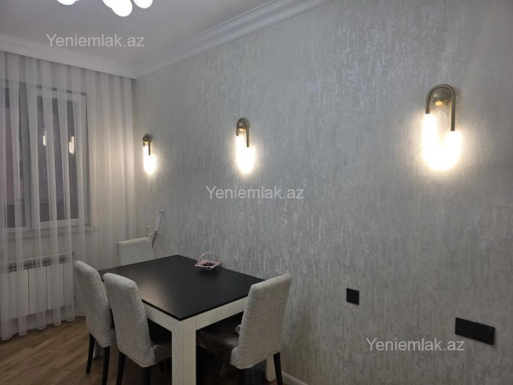 Satılır 3 otaqlı yeni tikili 125 m²