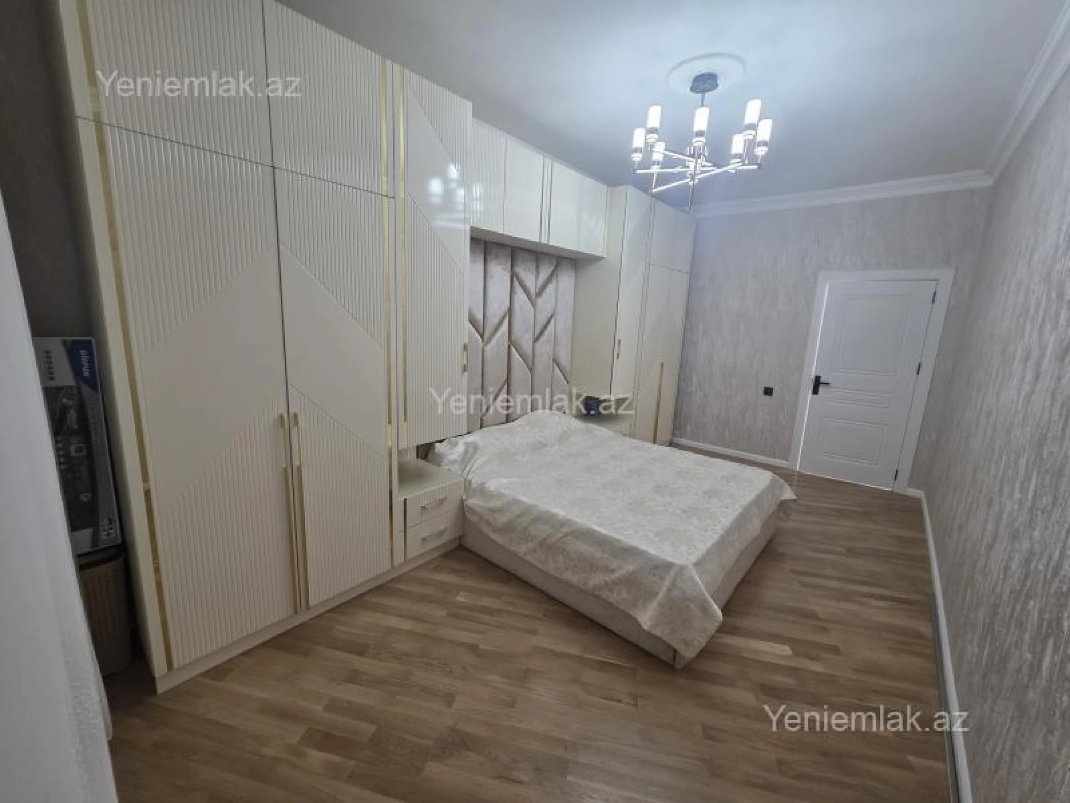 Satılır 3 otaqlı yeni tikili 125 m²