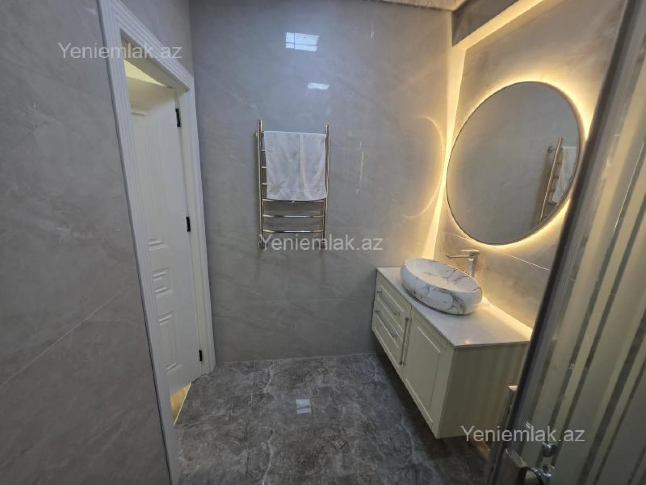 Satılır 3 otaqlı yeni tikili 125 m²