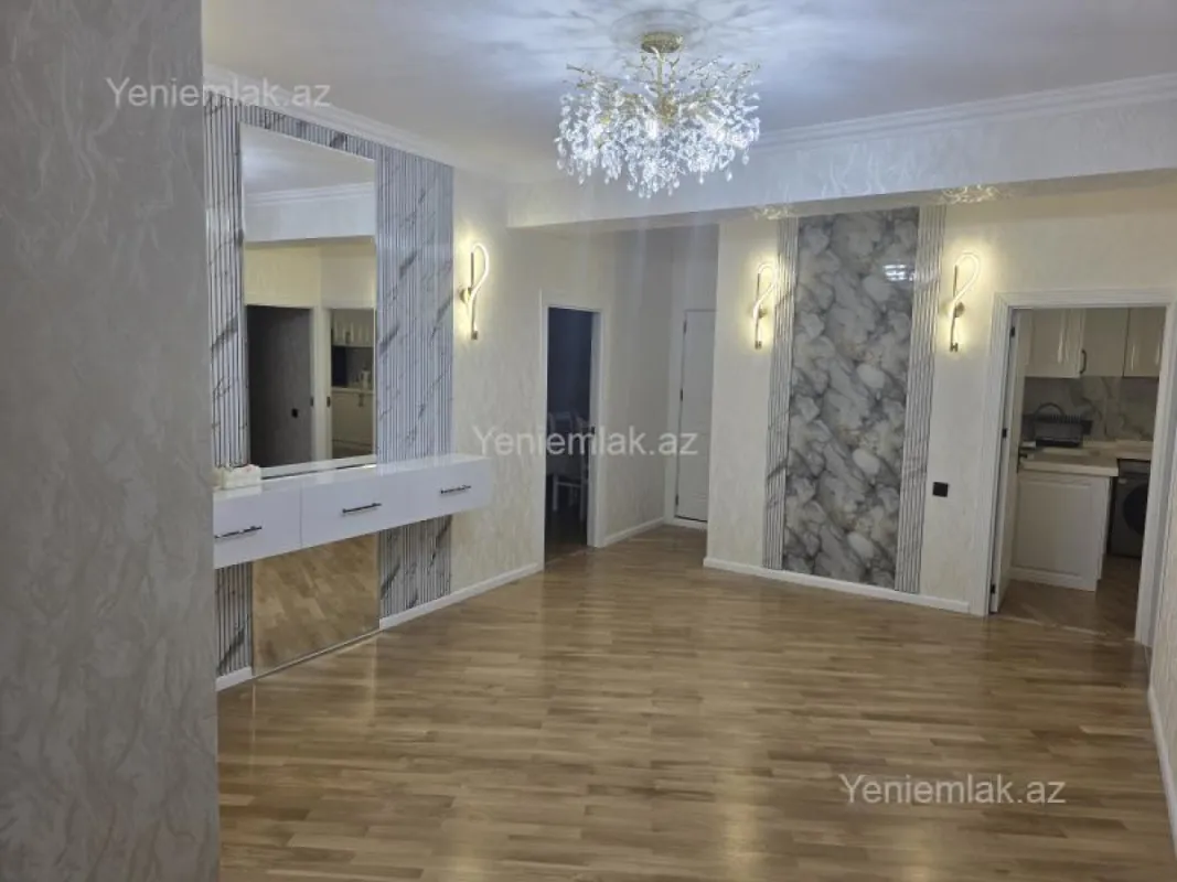 Satılır 3 otaqlı yeni tikili 125 m²