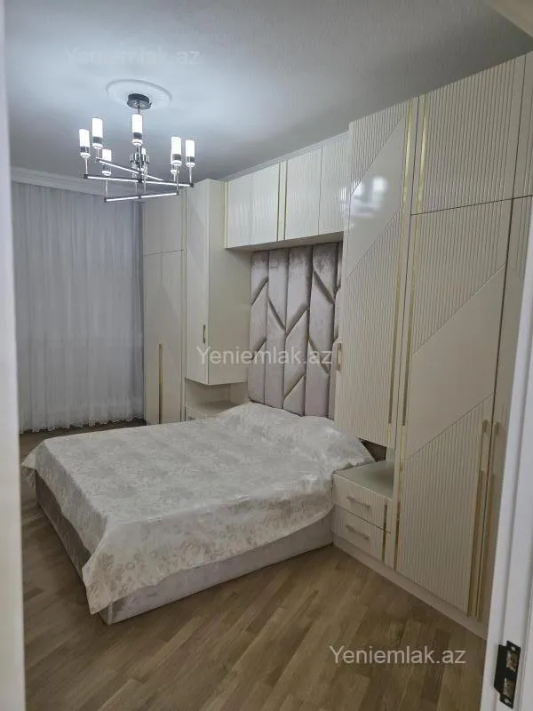 Satılır 3 otaqlı yeni tikili 125 m²