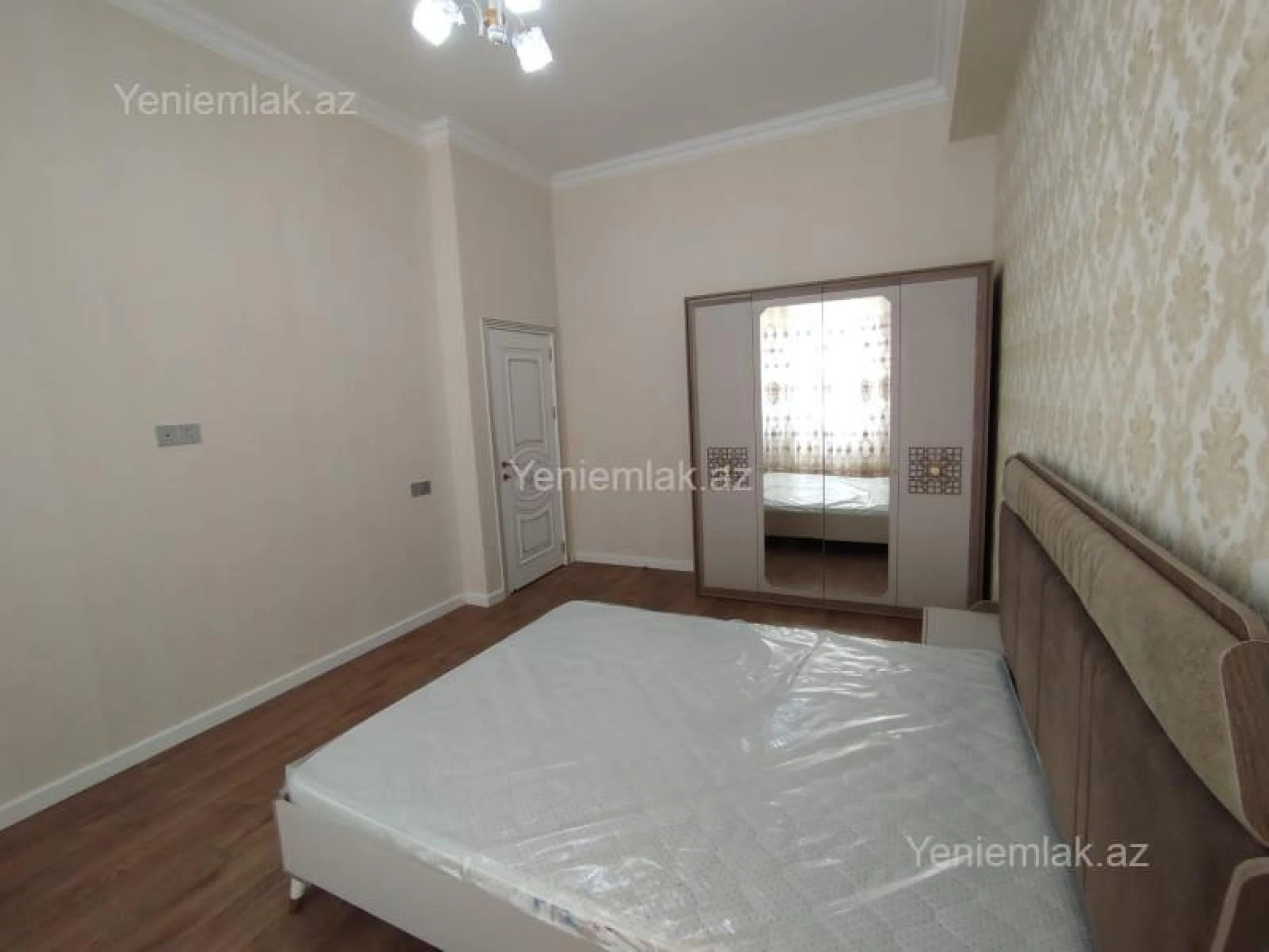 Satılır 3 otaqlı yeni tikili 82 m²