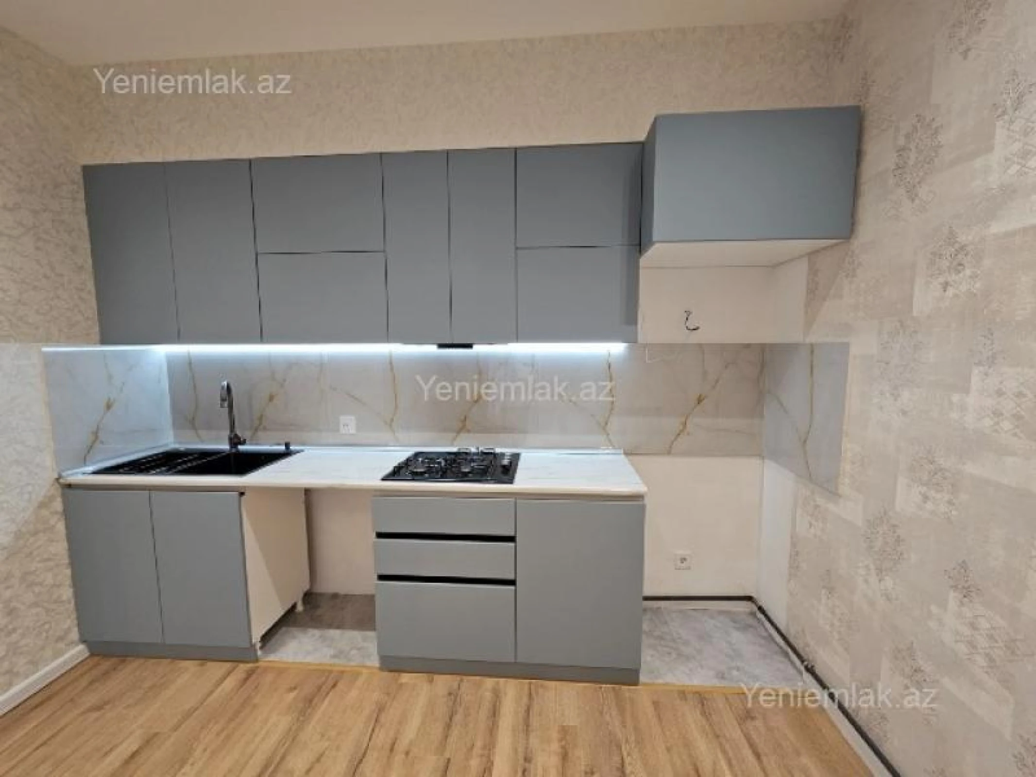 Satılır 2 otaqlı yeni tikili 60 m²