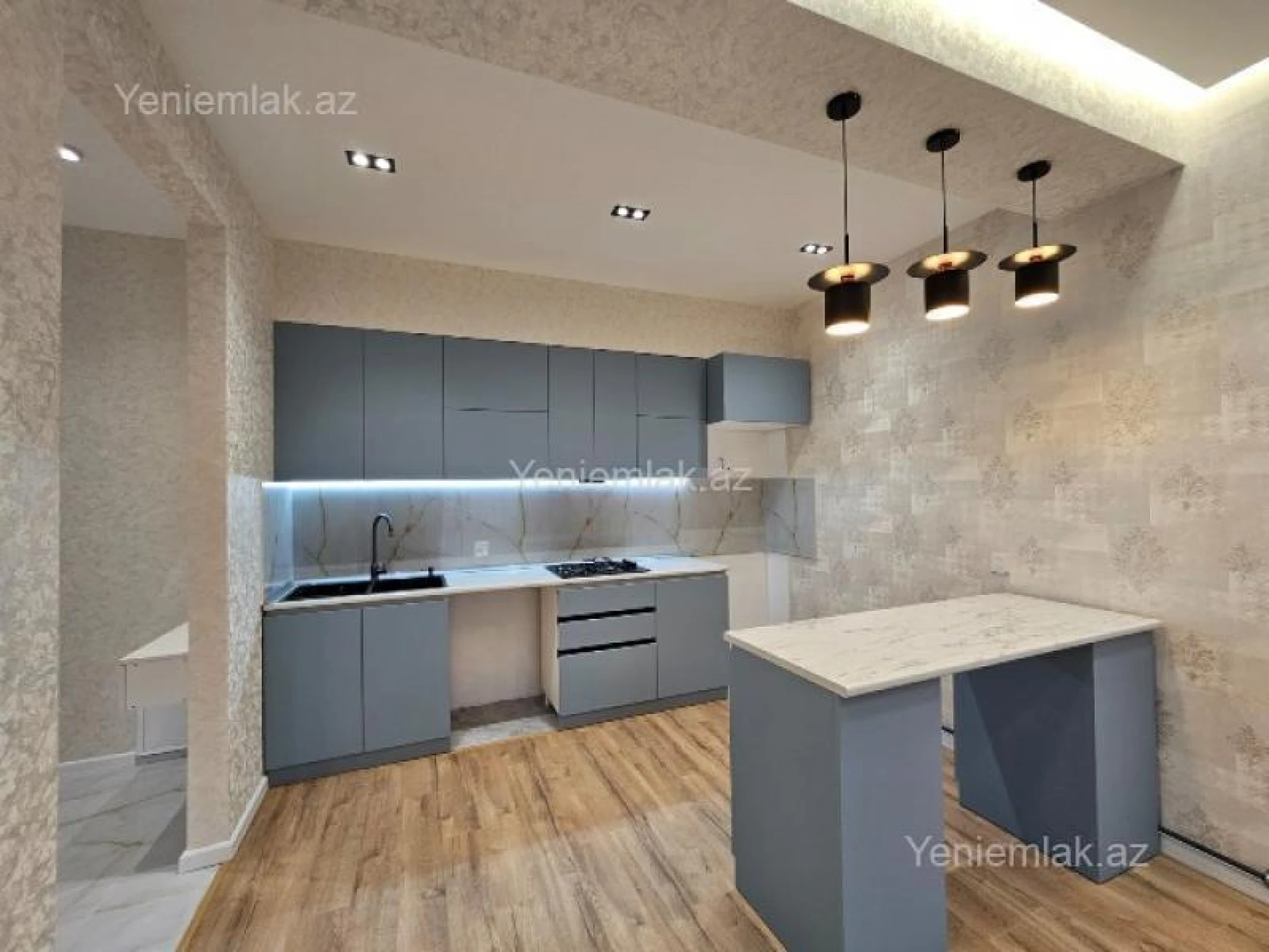 Satılır 2 otaqlı yeni tikili 60 m²