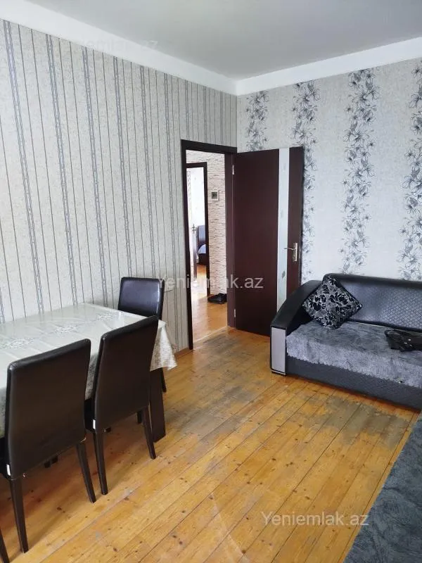 Satılır 2 otaqlı köhnə tikili 56 m²