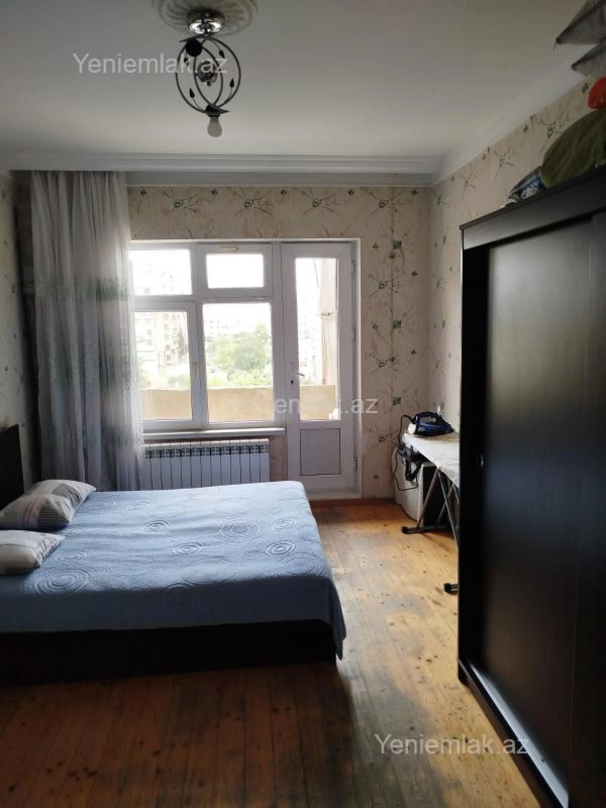 Satılır 2 otaqlı köhnə tikili 56 m²