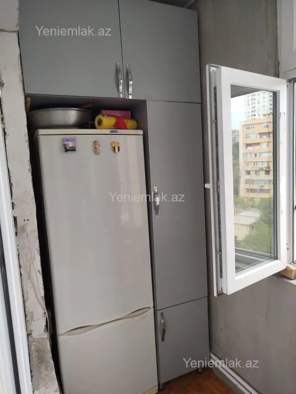 Satılır 2 otaqlı köhnə tikili 56 m²