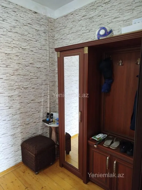 Satılır 2 otaqlı köhnə tikili 56 m²
