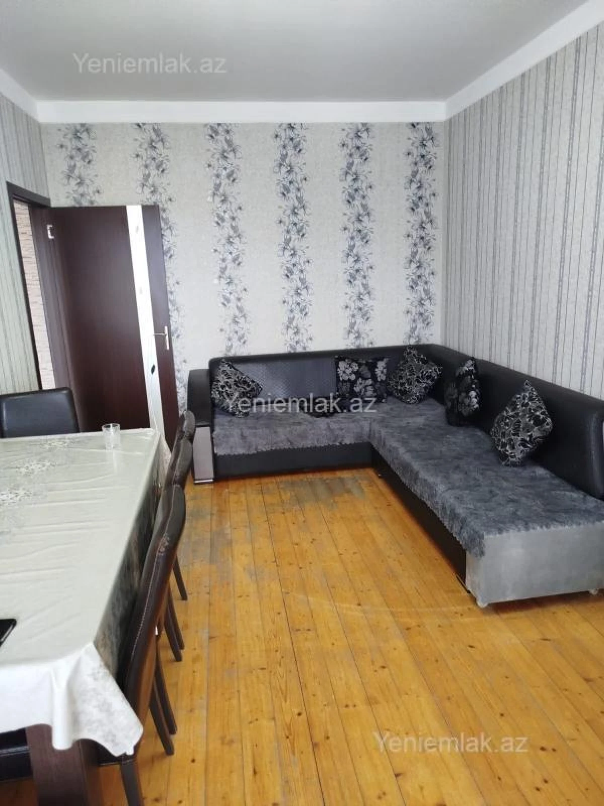 Satılır 2 otaqlı köhnə tikili 56 m²
