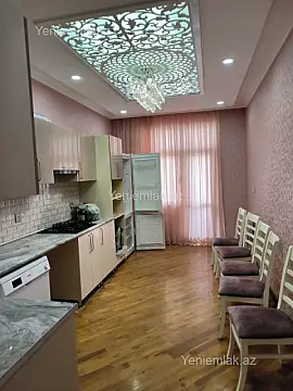Satılır 4 otaqlı yeni tikili 150 m²