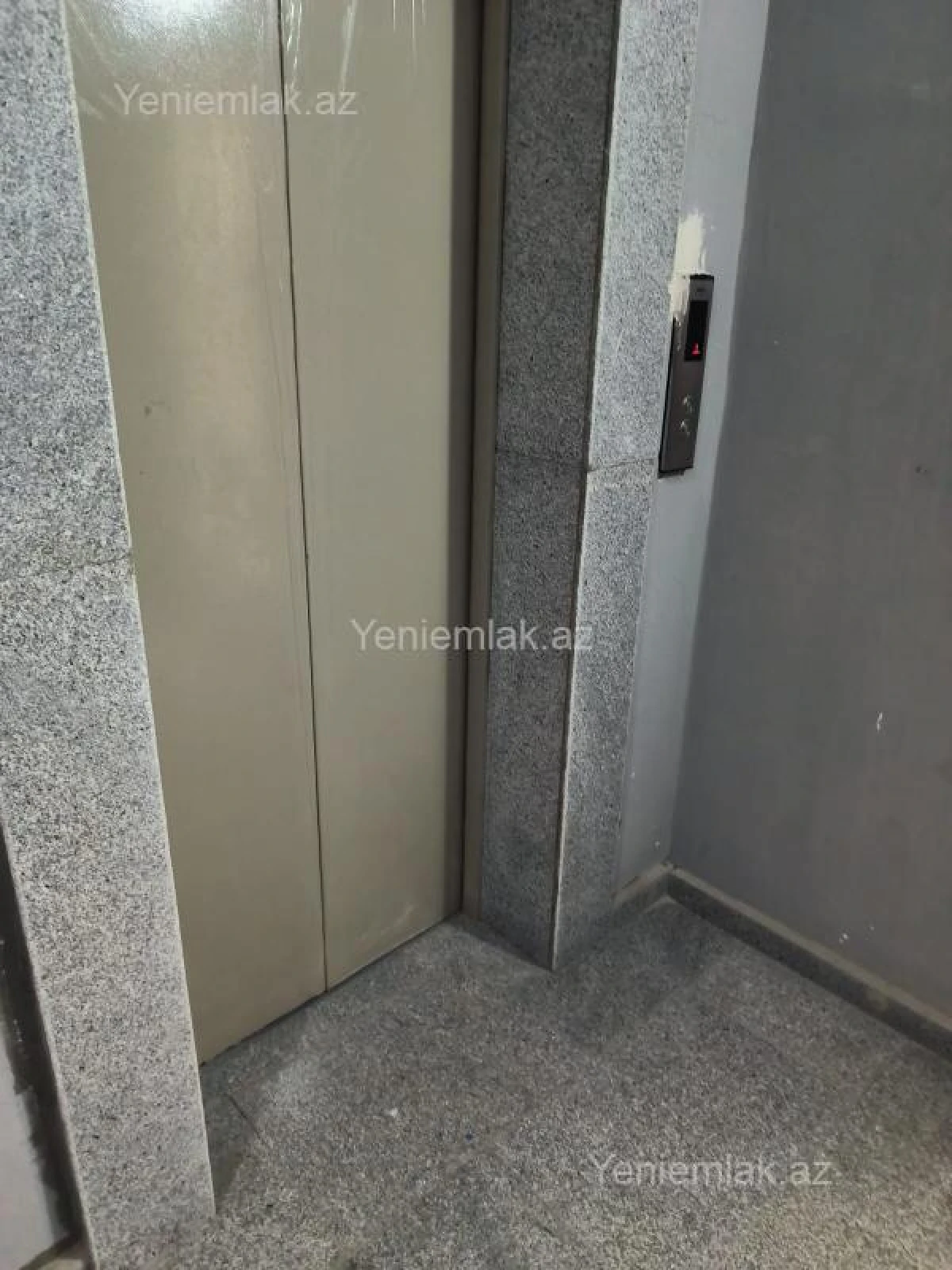 Satılır 4 otaqlı yeni tikili 150 m²