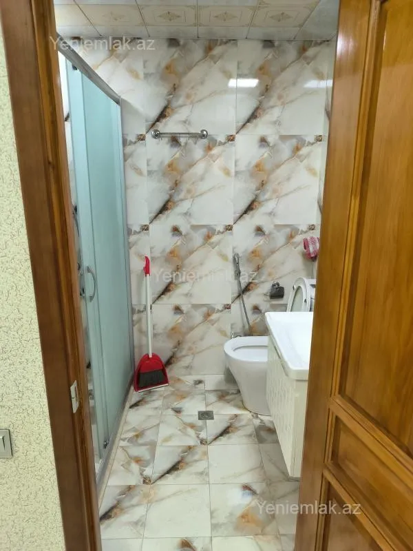 Satılır 4 otaqlı yeni tikili 150 m²