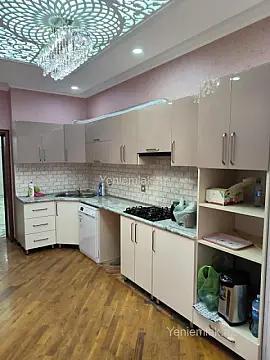 Satılır 4 otaqlı yeni tikili 150 m²