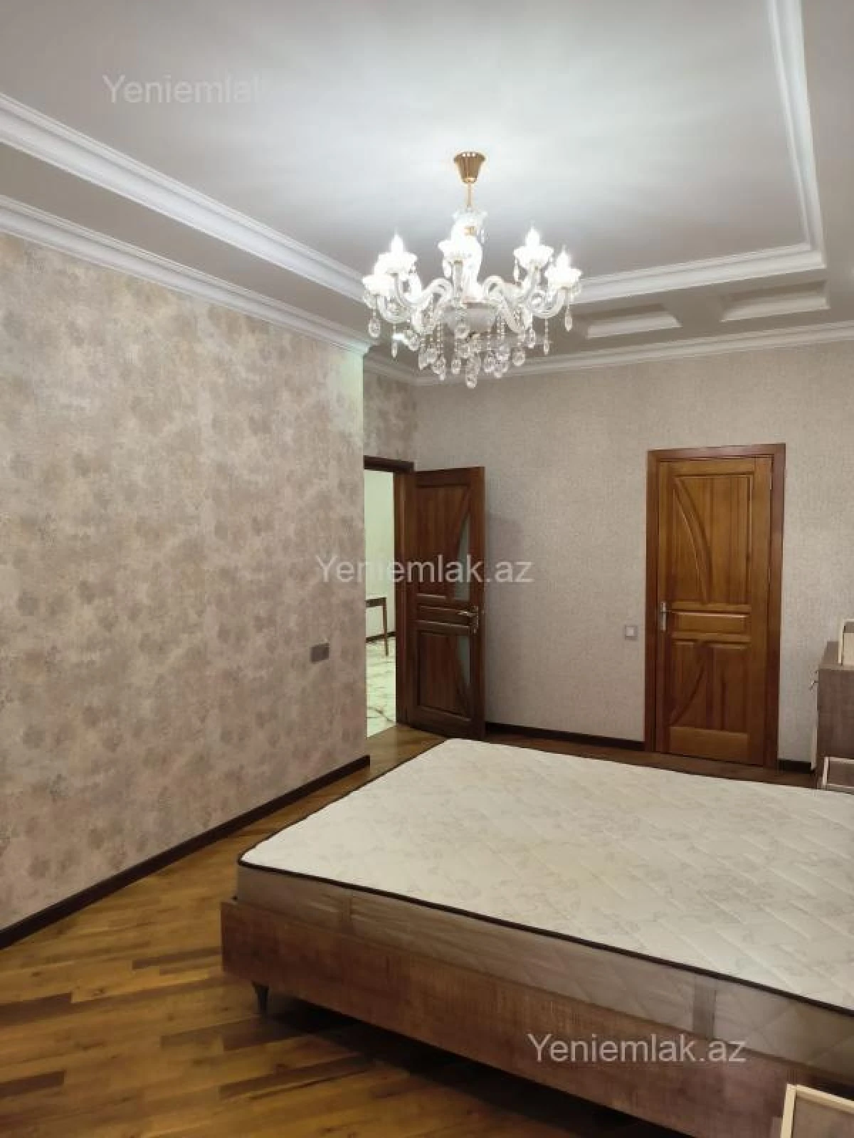 Satılır 4 otaqlı yeni tikili 150 m²