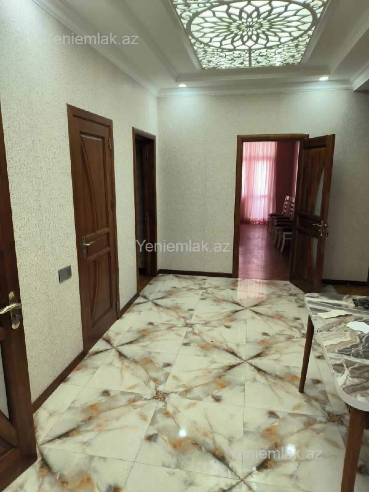 Satılır 4 otaqlı yeni tikili 150 m²