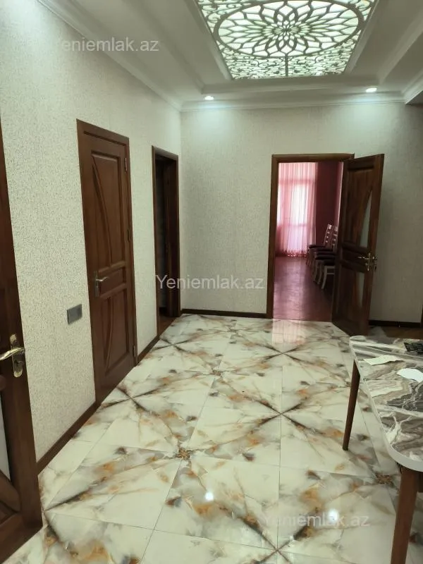 Satılır 4 otaqlı yeni tikili 150 m²