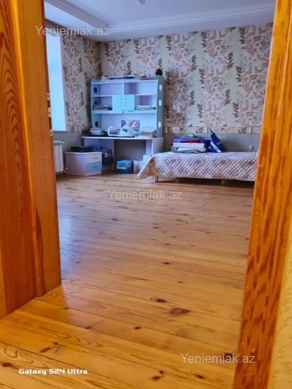 Satılır 6 otaqlı həyət evi 420 m²