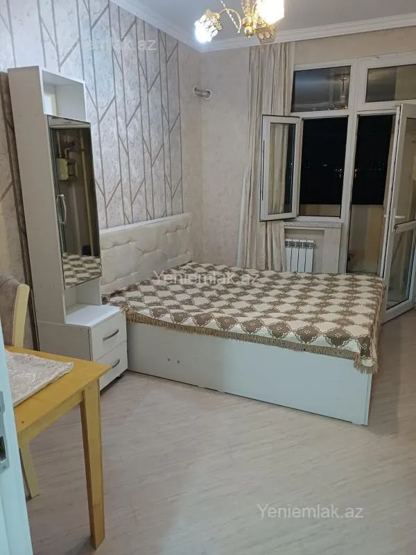 Satılır 3 otaqlı yeni tikili 85 m²