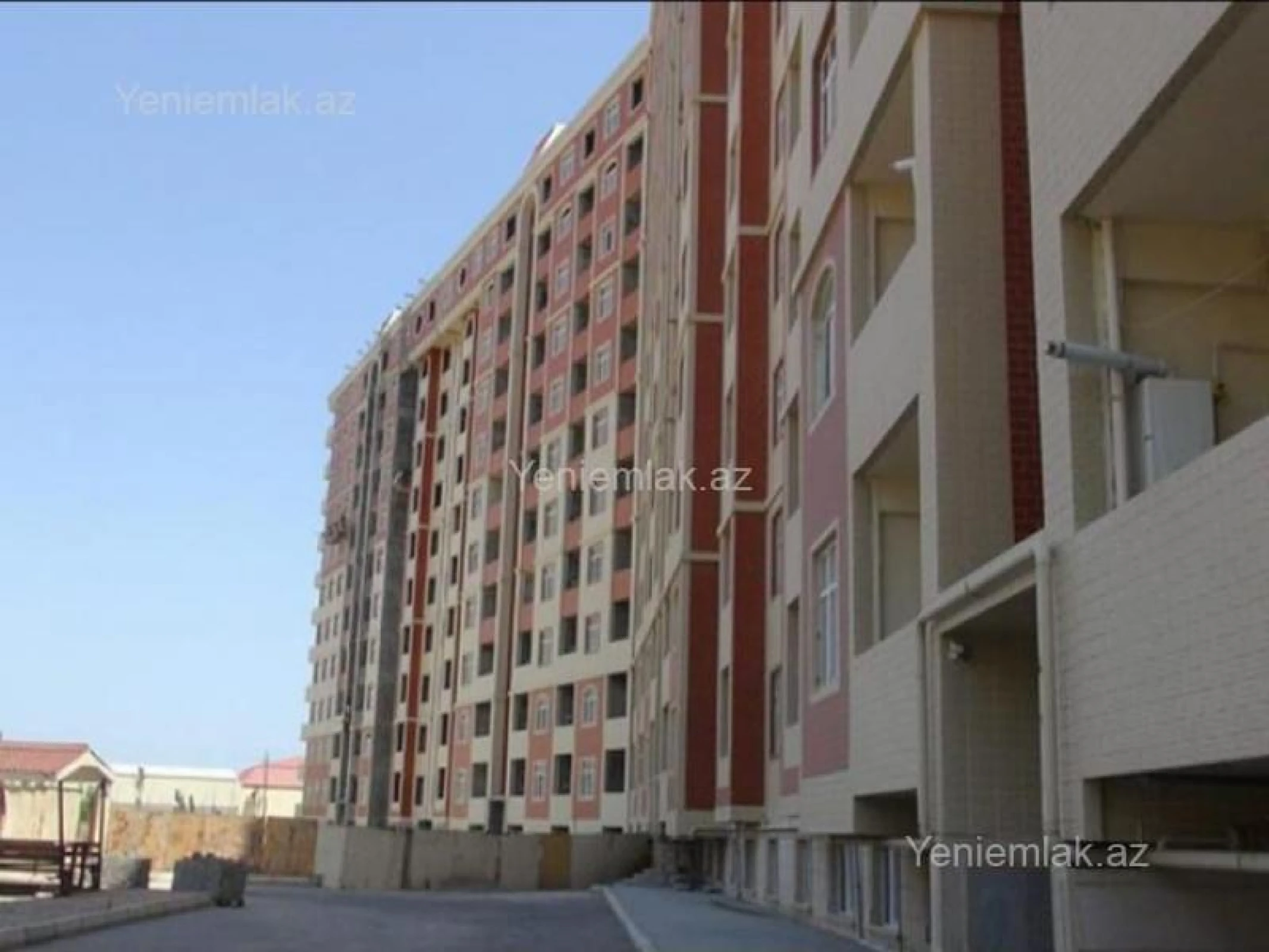 Satılır 3 otaqlı yeni tikili 85 m²