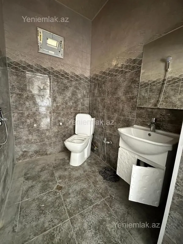 Satılır 3 otaqlı həyət evi 65 m²