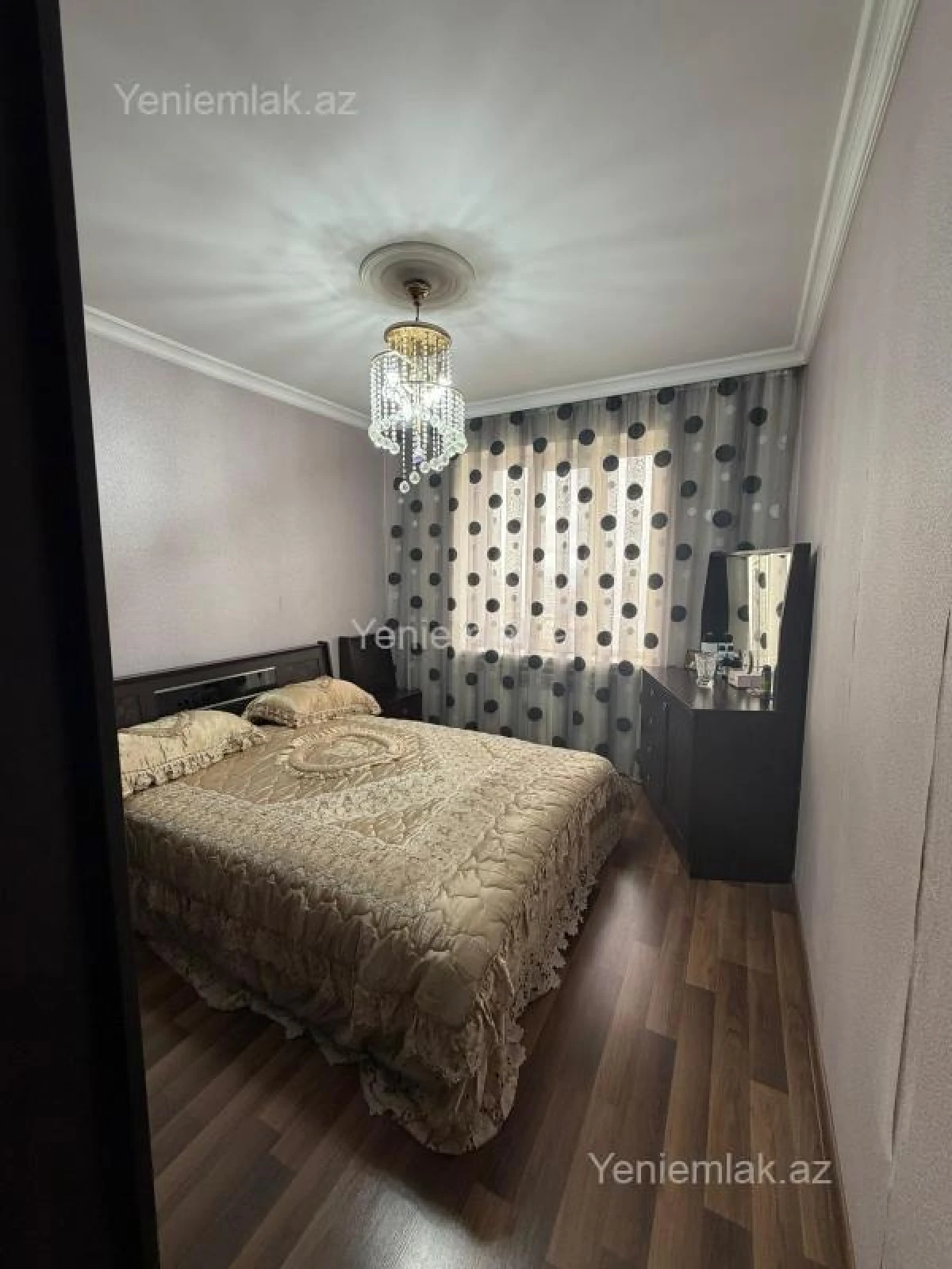 Satılır 5 otaqlı köhnə tikili 120 m²