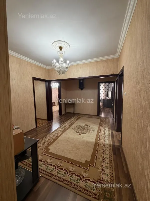 Satılır 5 otaqlı köhnə tikili 120 m²
