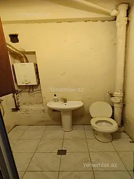 Satılır 3 otaqlı köhnə tikili 70 m²