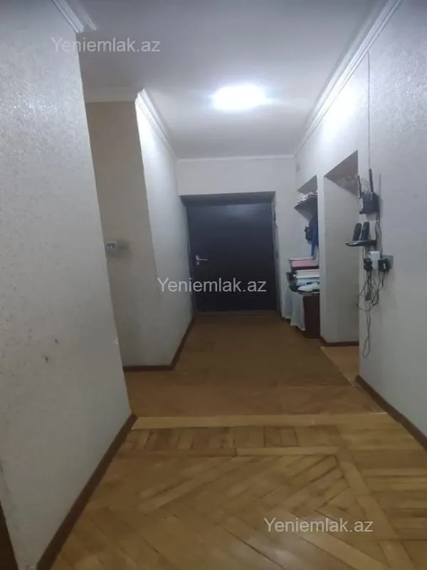 Satılır 3 otaqlı köhnə tikili 70 m²