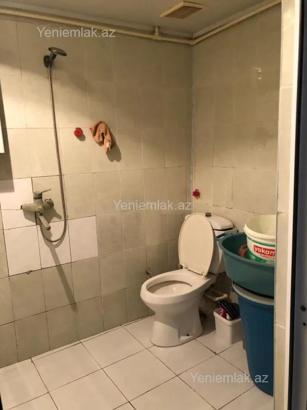 Satılır 3 otaqlı köhnə tikili 65 m²
