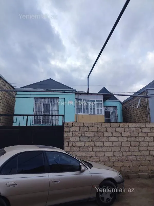 Satılır 3 otaqlı həyət evi 100 m²