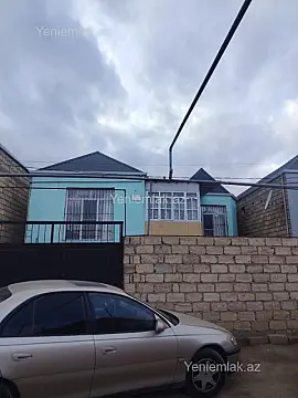 Satılır 3 otaqlı həyət evi 100 m²