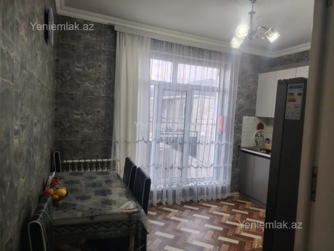 Satılır 3 otaqlı həyət evi 100 m²