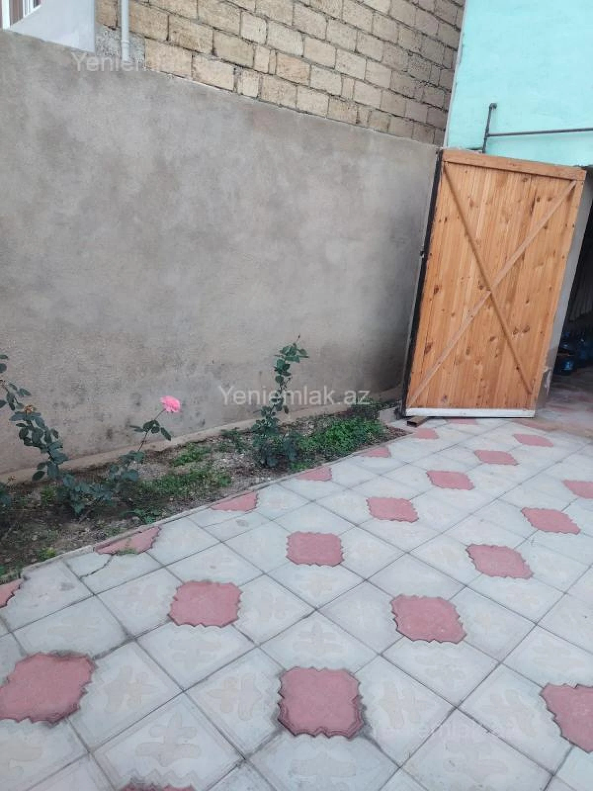 Satılır 3 otaqlı həyət evi 100 m²