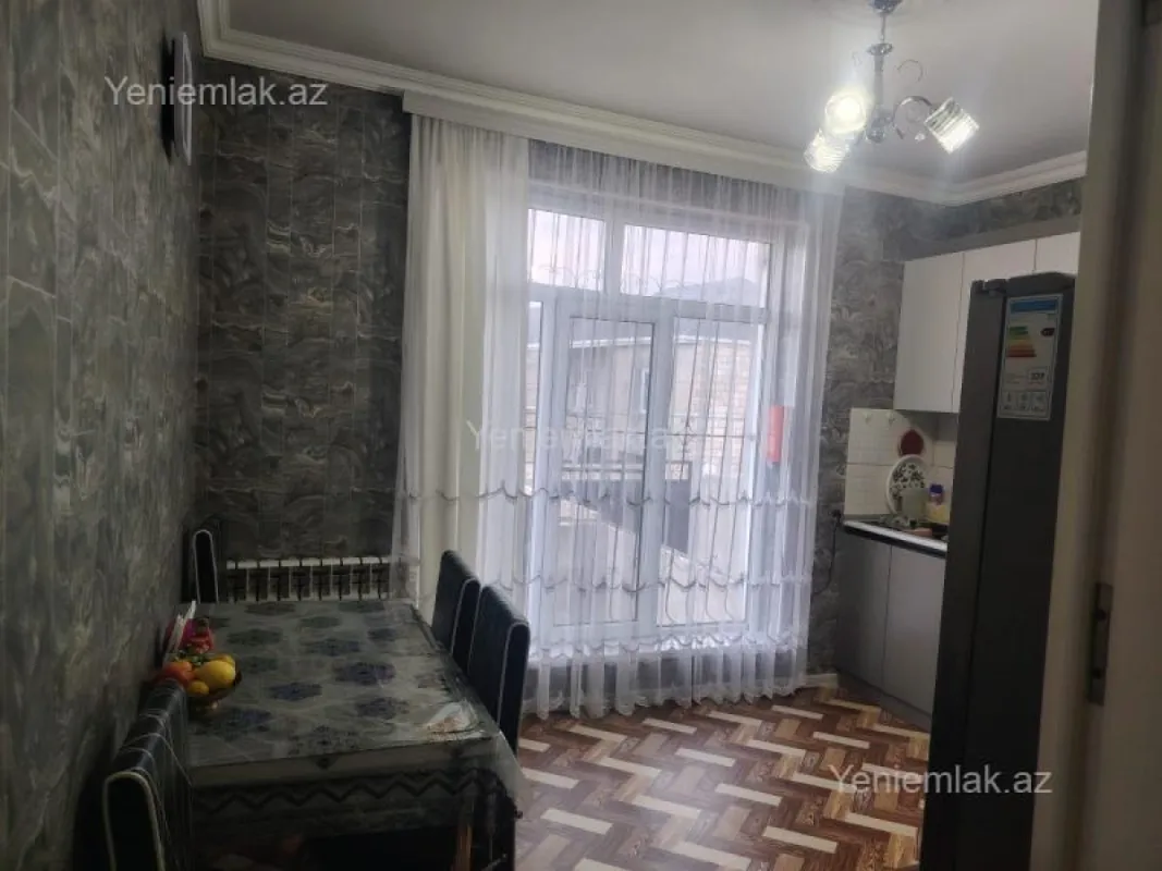 Satılır 3 otaqlı həyət evi 100 m²