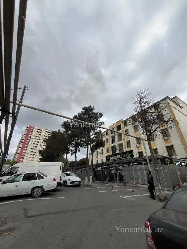 Satılır 3 otaqlı yeni tikili 75 m²